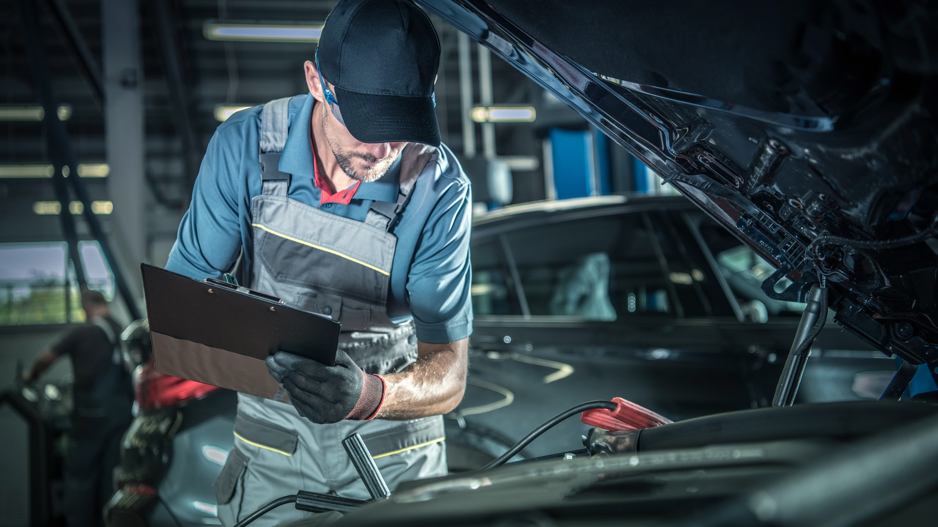 Six Emerging Auto Franchises Shaking up the Traditional Mechanic Shop Model Six Emerging Auto Franchises Shaking up the Traditional Mechanic Shop Model