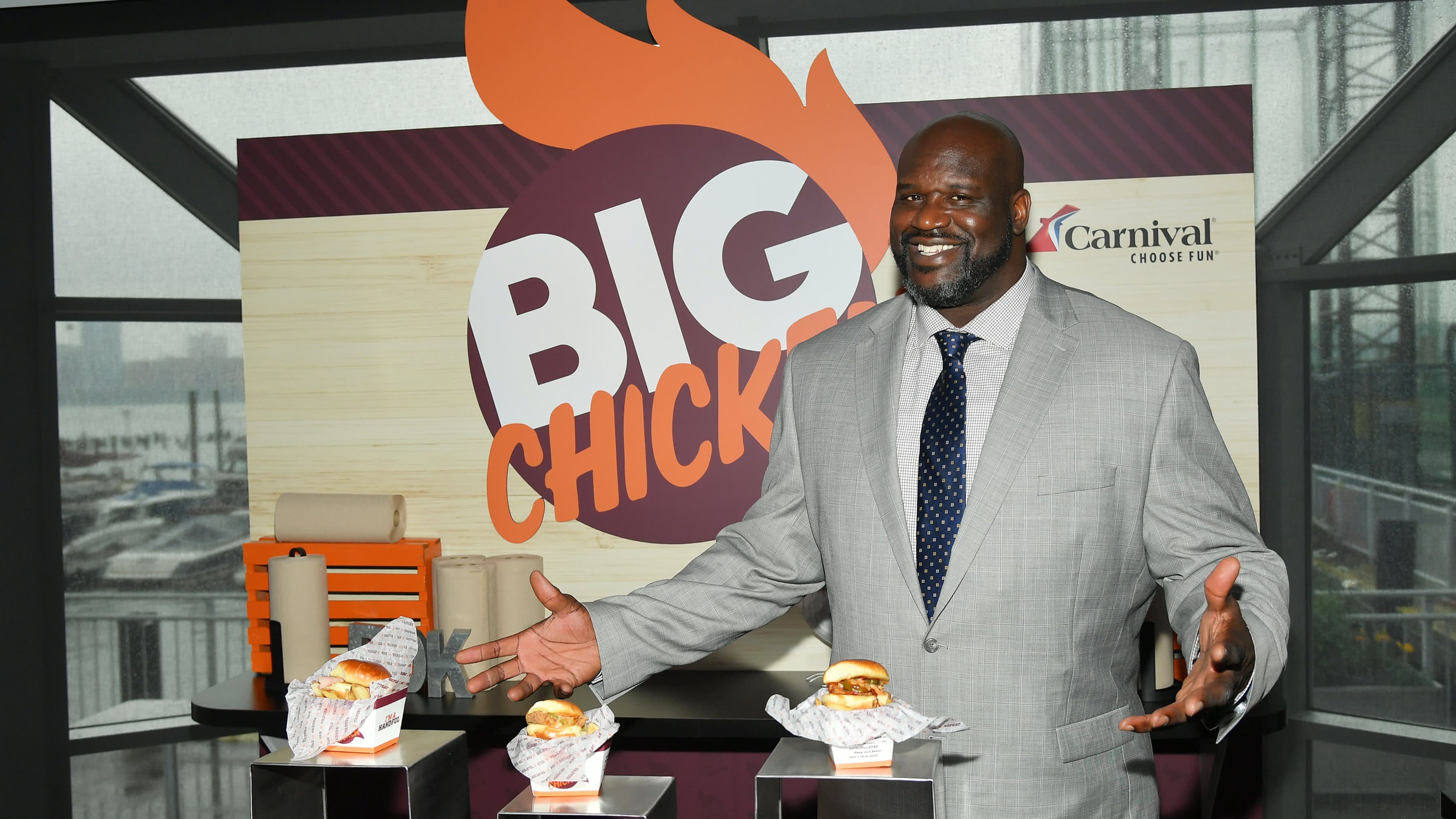 Shaq-Owned Big Chicken Debuts First Franchise Location Shaq-Owned Big Chicken Debuts First Franchise Location