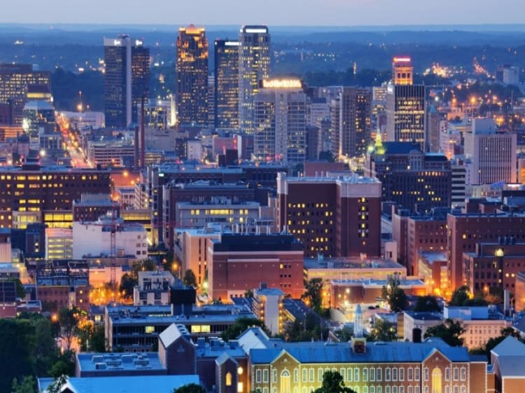 Birmingham Business Journal: Right At Home Expands In Alabama To Meet Consumer Demand Birmingham Business Journal: Right At Home Expands In Alabama To Meet Consumer Demand