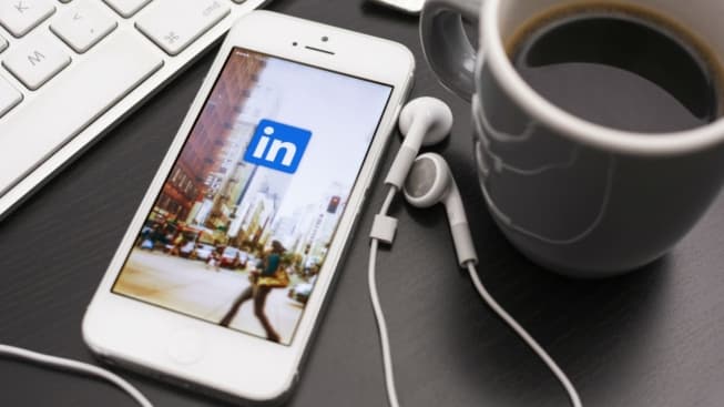 AdWeek: LinkedIn Launches Programmatic Advertising for Display Ads AdWeek: LinkedIn Launches Programmatic Advertising for Display Ads