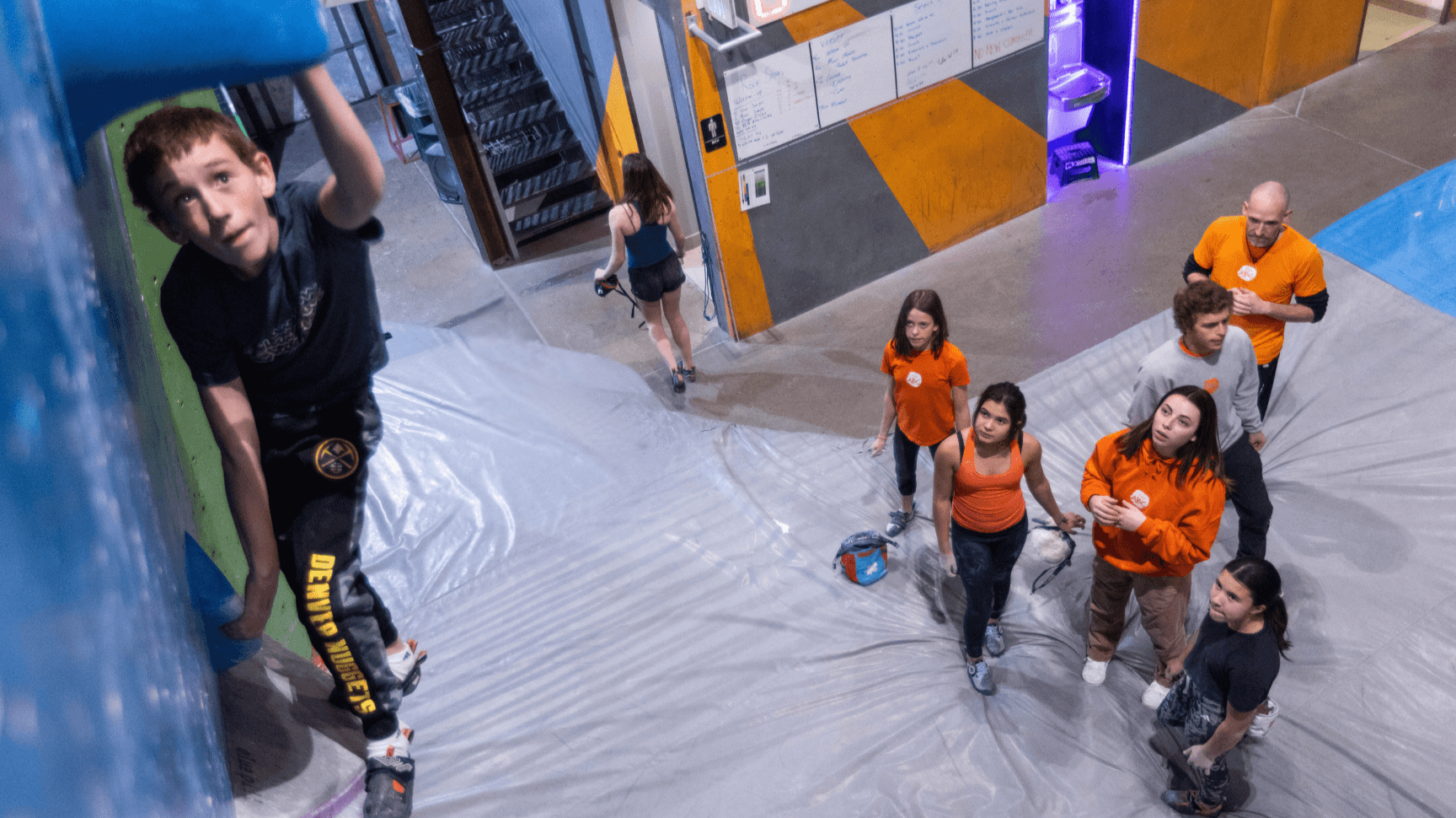 First climbing gym franchise for kids & juniors, promoting fitness and fun through specialized programs