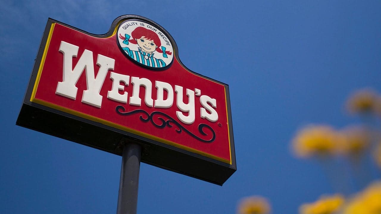 Wendy’s announces plans to sell 640 company-owned restaurants Wendy’s announces plans to sell 640 company-owned restaurants
