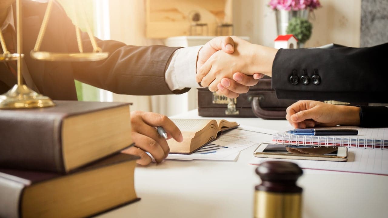 5 Tips for Selecting the Right Franchise Attorney 5 Tips for Selecting the Right Franchise Attorney