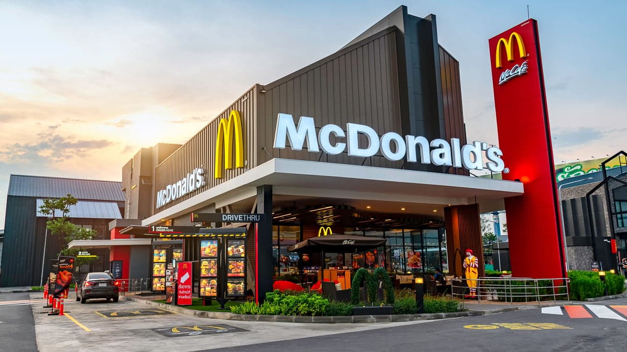 McDonald's Corporate Focuses on Delivery... But Franchisees Aren't Lovin' It McDonald's Corporate Focuses on Delivery... But Franchisees Aren't Lovin' It