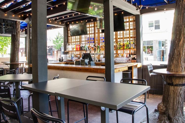 Spring opens up new avenues for franchises Spring opens up new avenues for franchises