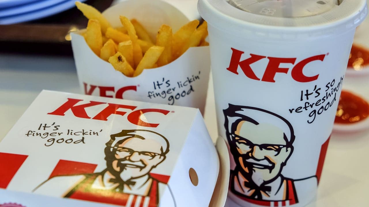 QSR Magazine: KFC Selling Fried Chicken Scented Cards for Valentine’s Day QSR Magazine: KFC Selling Fried Chicken Scented Cards for Valentine’s Day