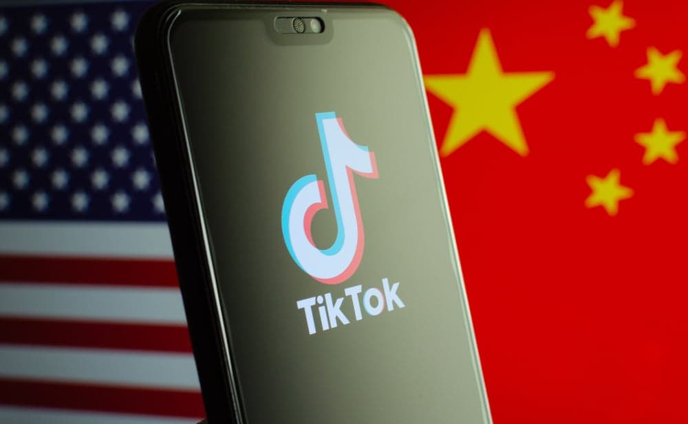 Executive Order Will Ban U.S. Transactions With TikTok Executive Order Will Ban U.S. Transactions With TikTok