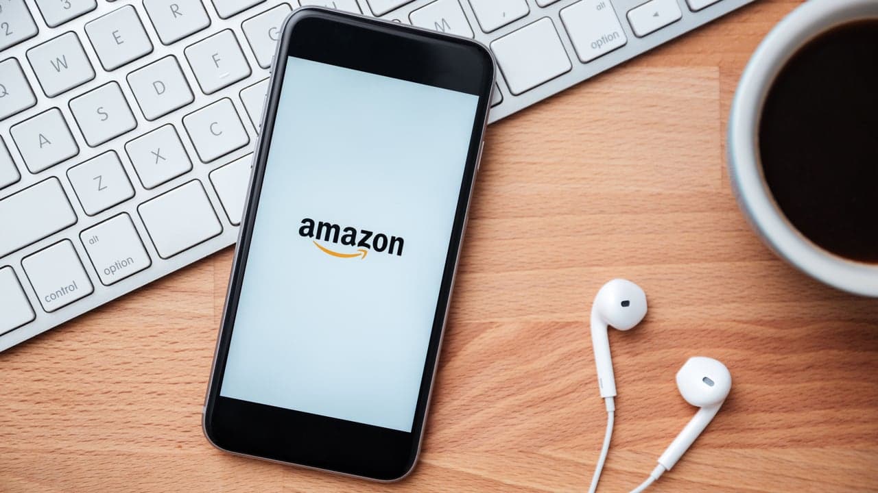 TechCrunch: Amazon Debuts AmazonFresh Pickup, Drive-up Groceries Delivered to Your Trunk TechCrunch: Amazon Debuts AmazonFresh Pickup, Drive-up Groceries Delivered to Your Trunk